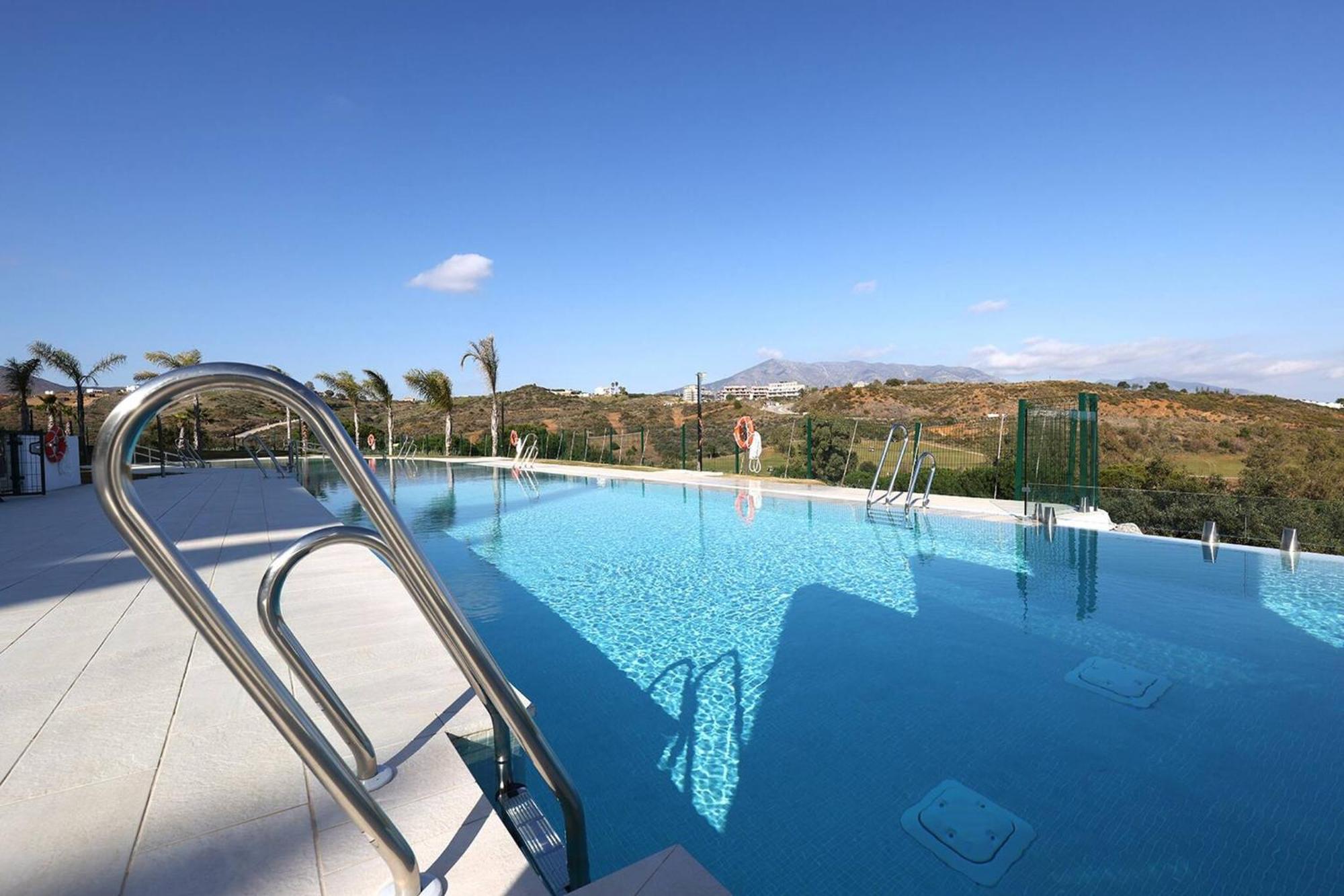 Apartment 085 Modern In Trendy La Cala Golf Málaga