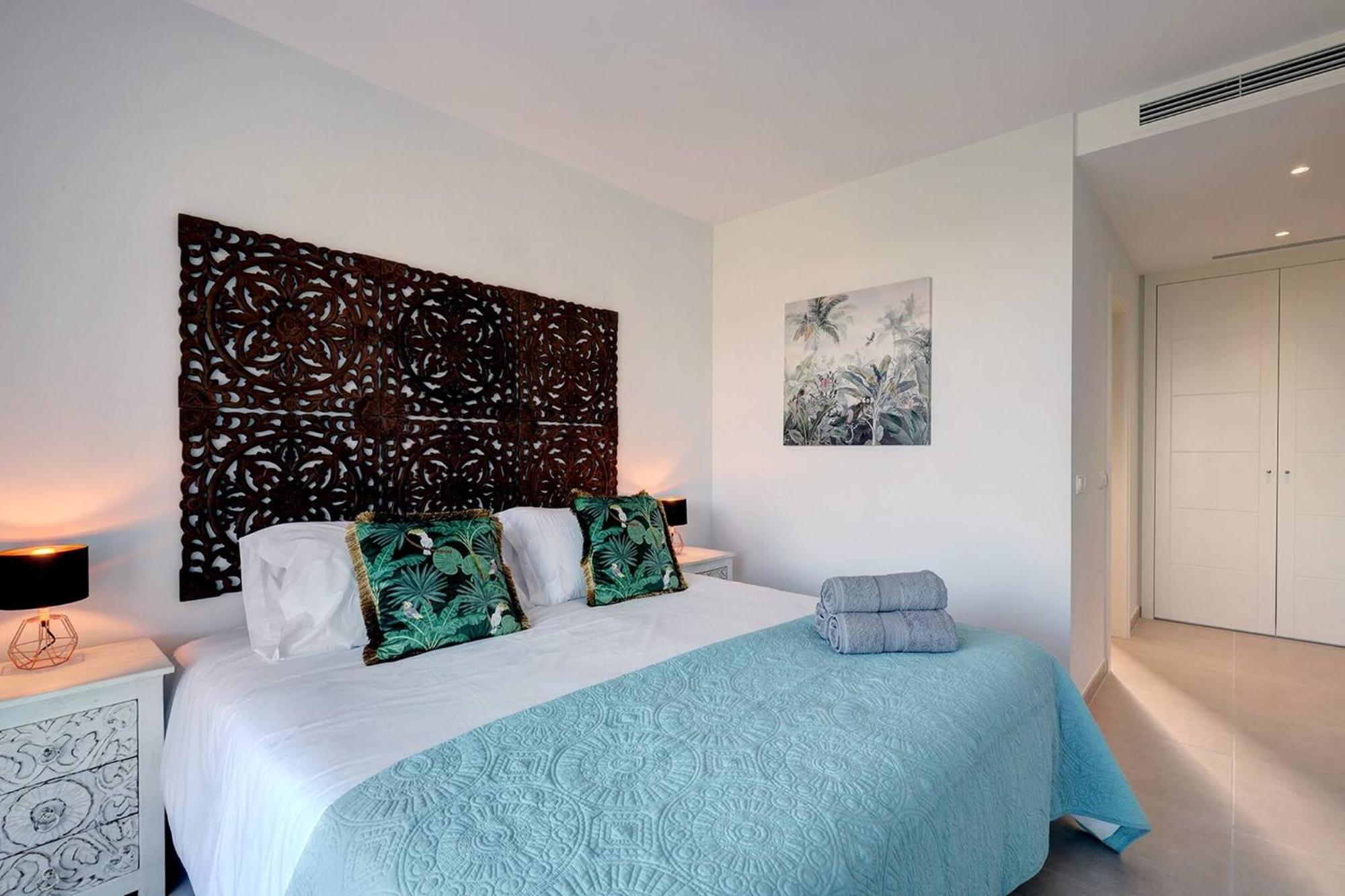 085 Modern In Trendy La Cala Golf Lejlighed *